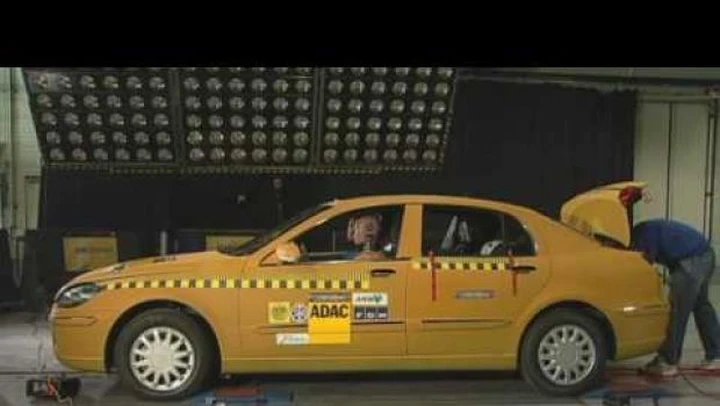 Brilliance BS4: il video del disastroso crash test in Germania