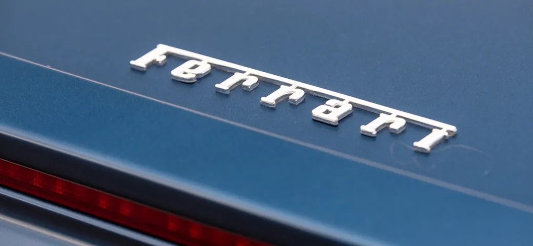 Ferrari, la prima auto elettrica del Cavallino ha una data: ecco quando