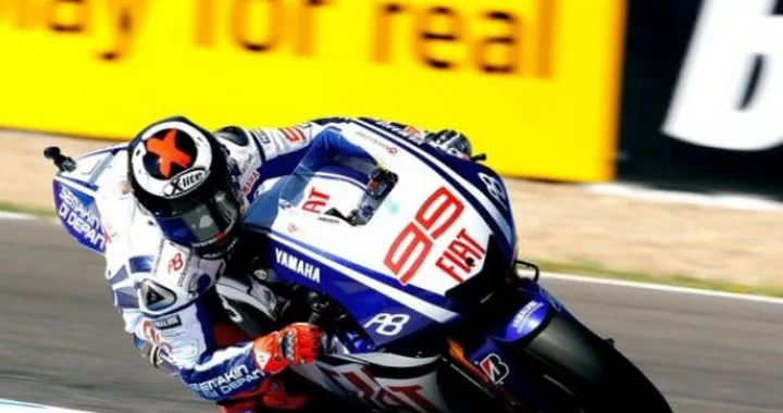MotoGP: Jorge Lorenzo arriva primo con un sorpasso all'ultimo giro. Pedrosa secondo, Rossi terzo