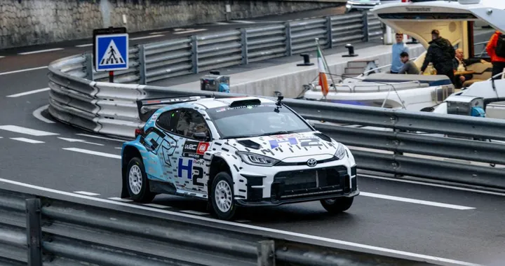 Toyota presenta la GR Yaris Rally2 a idrogeno a Montecarlo