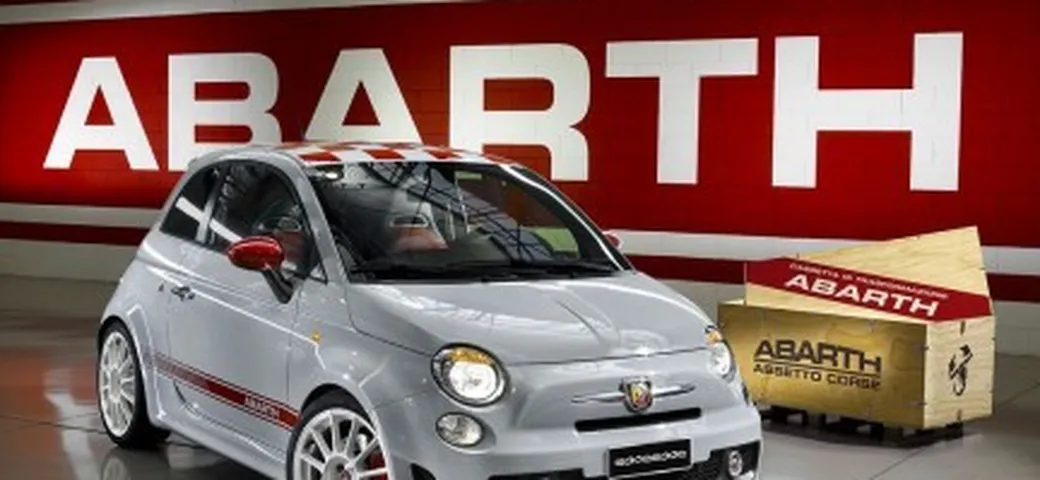 Parigi 2008: la cartella stampa ufficiale delle Abarth 500 esseesse e Assetto Corse