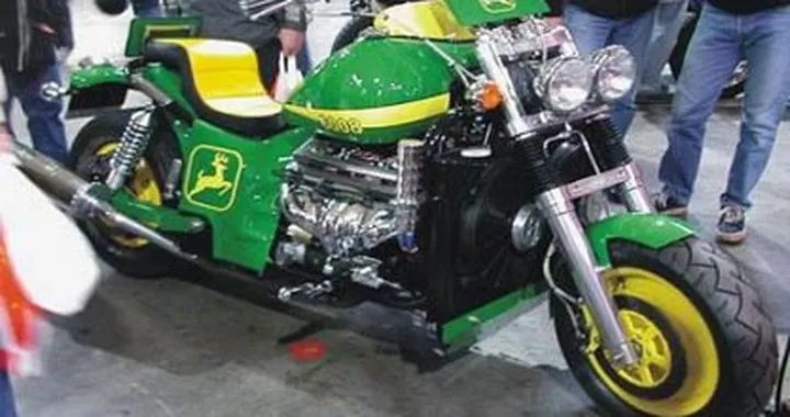 Boss Hoss John Deere