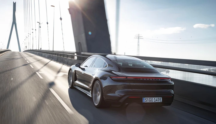 Porsche va col turbo nonostante il Covid-19