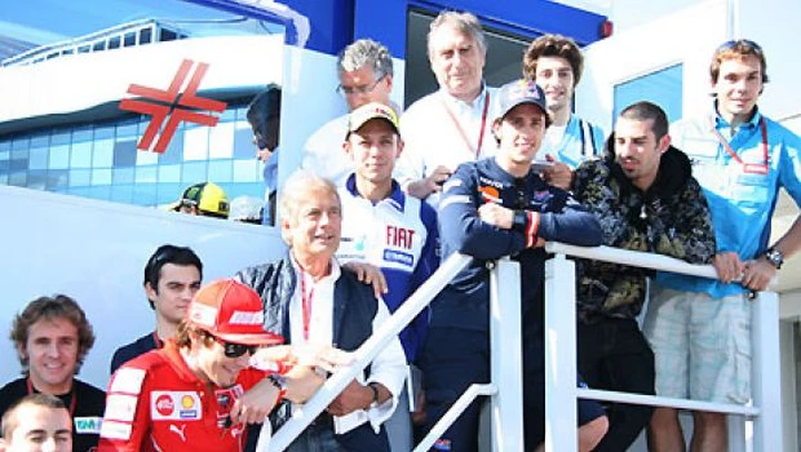 Costa presenta il suo ultimo libro, “Grand Prix College”: “i piloti, i figli che non ho avuto”