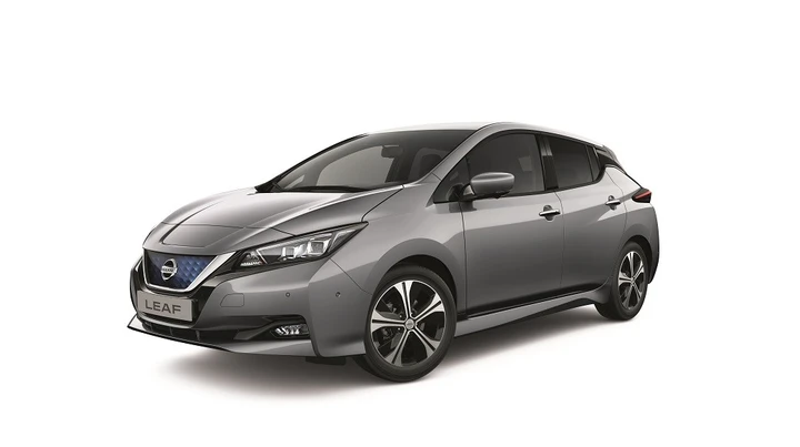 Nissan Leaf: forme da SUV per la terza generazione dell'elettrica