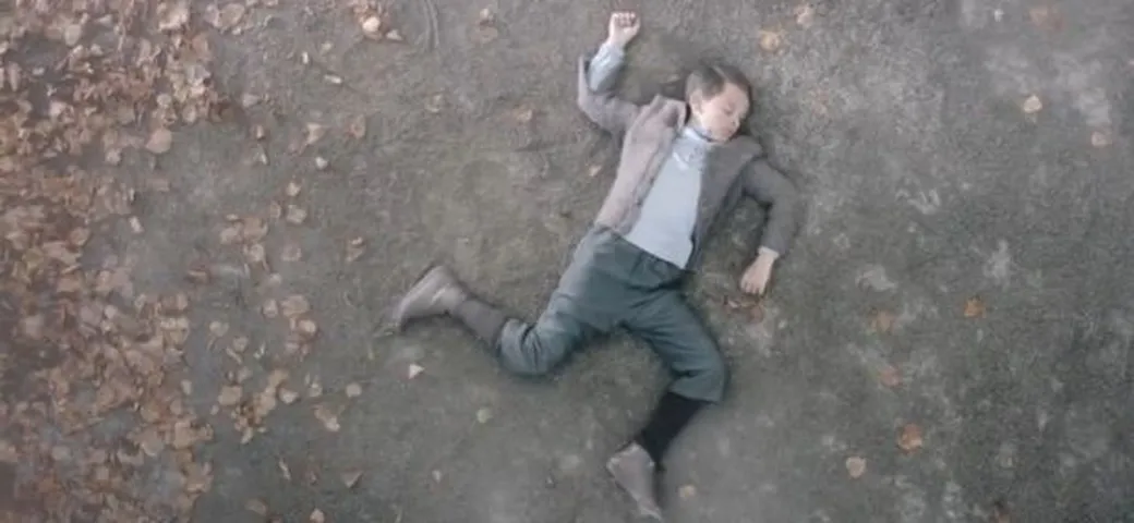 Mercedes uccide Hitler in uno spot finto
