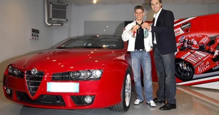 A Casey Stoner una fiammante Brera Rossa