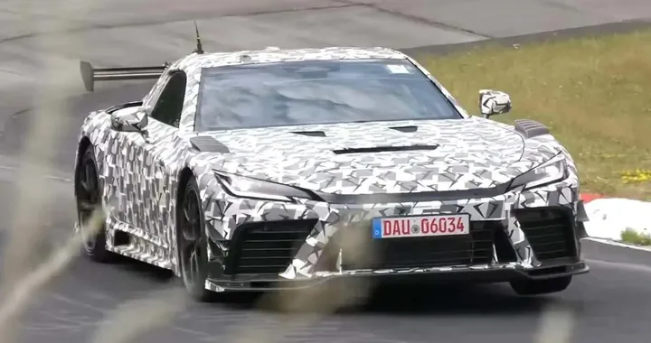 Toyota GR GT, nuovi test al Nürburgring: spunta una variante ad alte prestazioni