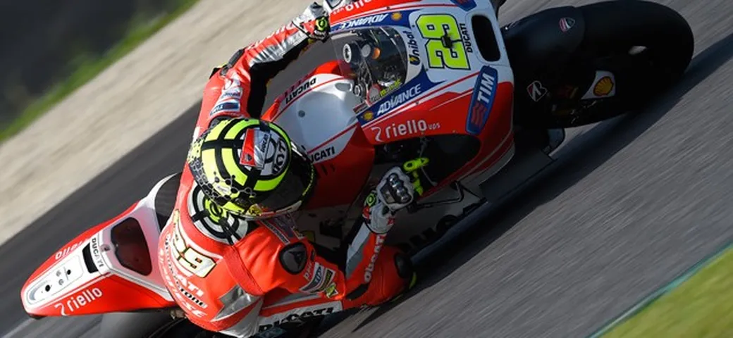 Ducati, Test al Mugello. Lussazione alla spalla per Iannone