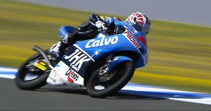 Moto3, Jerez: bandiera rossa, vince Vinales