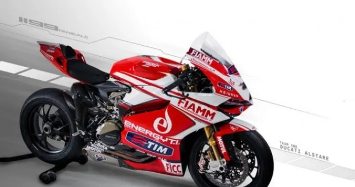 Livrea definitiva della 1199 Panigale del Team Alstare Ducati