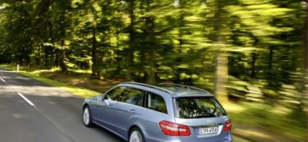 Mercedes Classe E Station Wagon: debuttano le 4Matic a trazione integrale