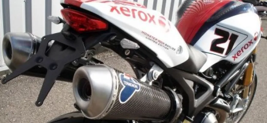 Ducati Monster 1100s Bayliss Replica