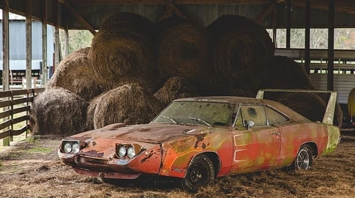 Ritrovata una Dodge Charger Daytona: andrà all'asta