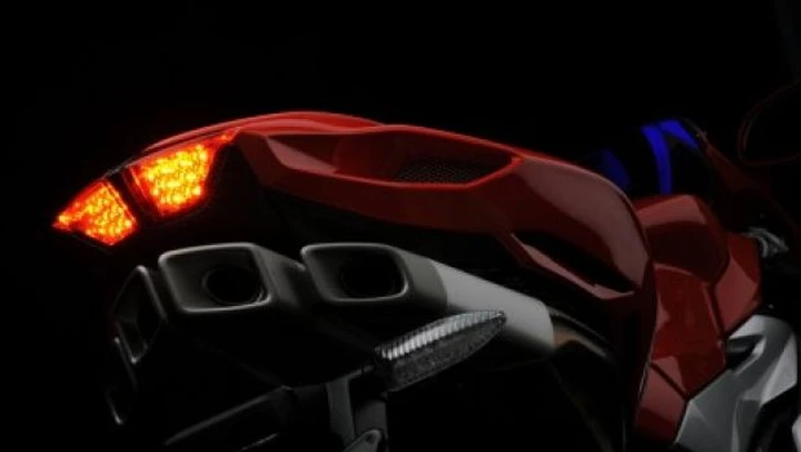 MV Agusta F4 2010: 186 CV per la nuova Superbike varesina