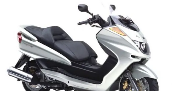 Yamaha Majesty 250: allo studio la variante a 3 ruote?