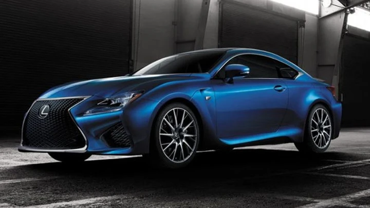 Lexus RC-F: il sound in video