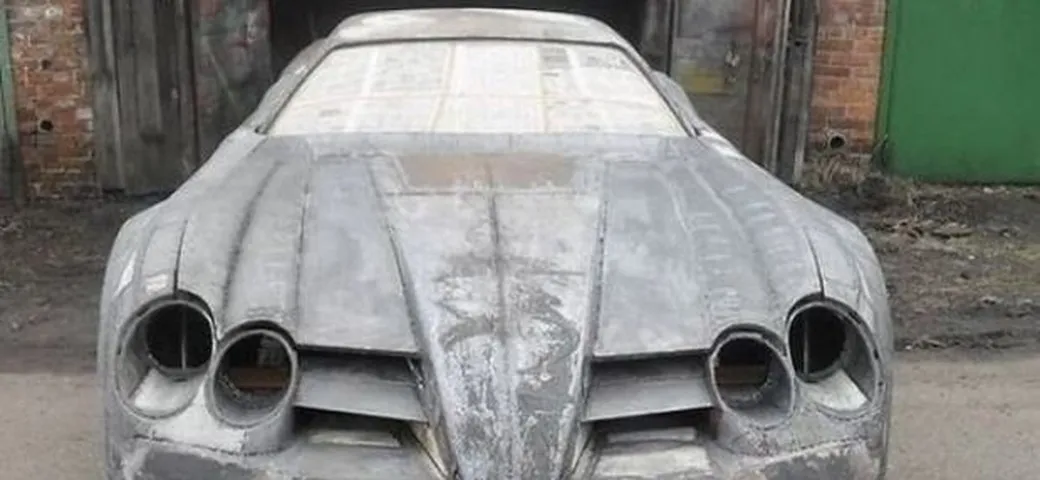 Mercedes SLR: una bizzarra replica proveniente dalla Russia