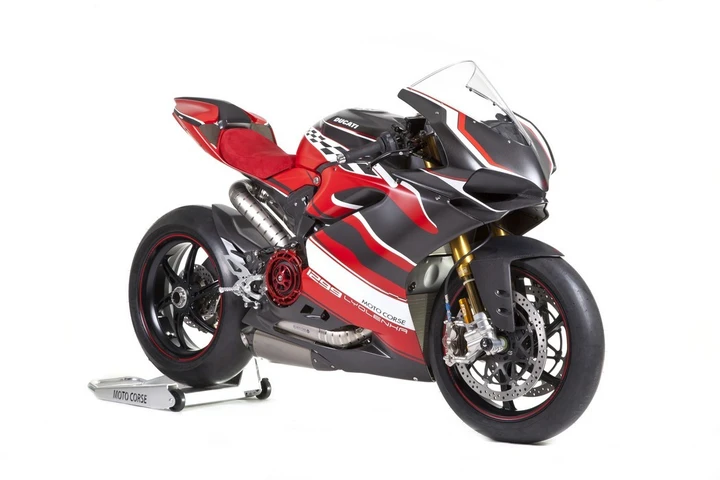 Ducati Panigale 1299 Lyolenka by Motocorse