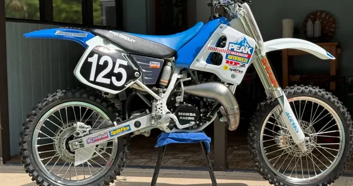 Honda CR125 Peak 1991: il ritorno di una leggenda del Supercross