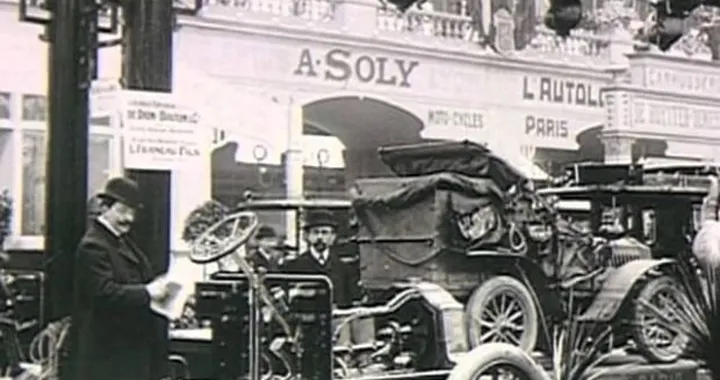 Curiosità: in vendita l'auto marciante più vecchia del mondo