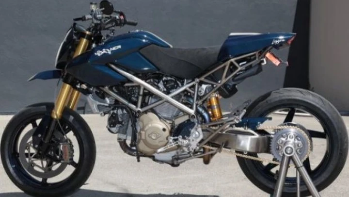 NCR Leggera Special: una Hypermotard estrema
