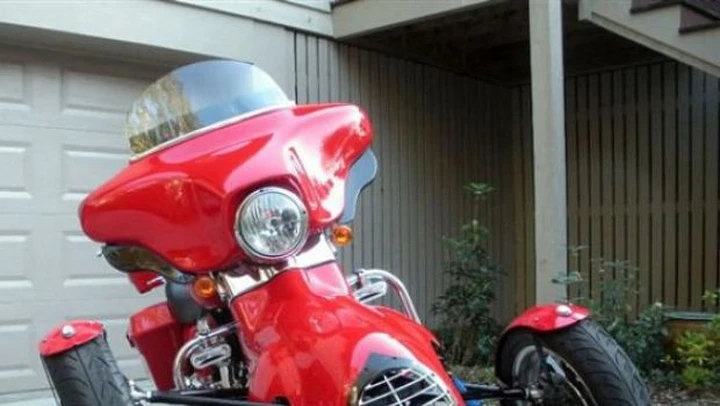 TRT Tilting Reverse Trike: un kit per trasformare moto Harley in Trike