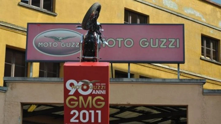 GMG 2011: oltre 20.000 guzzisti a Mandello per il 90° Anniversario
