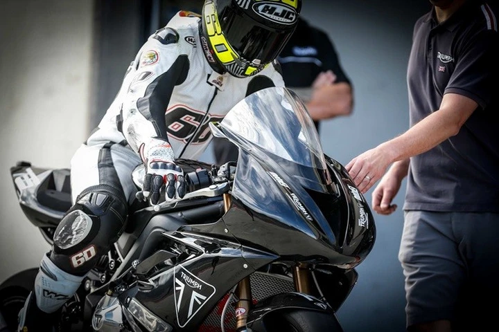 Moto2: nuovi test per Triumph