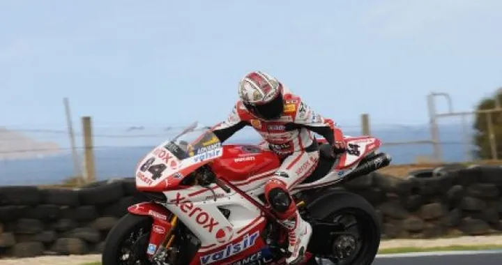 WSBK, Ducati sorride: Fabrizio, "Bene anche sul passo di gara". Haga, "Cresce il feeling con la moto"
