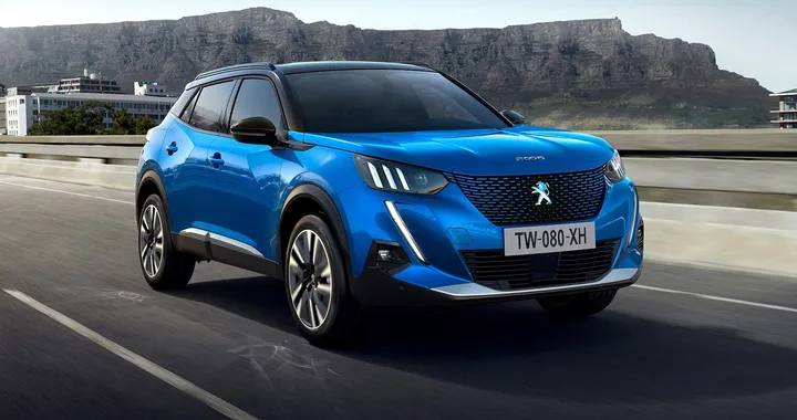 Peugeot e-208 ed e-2008 2022: più autonomia per le piccole elettriche