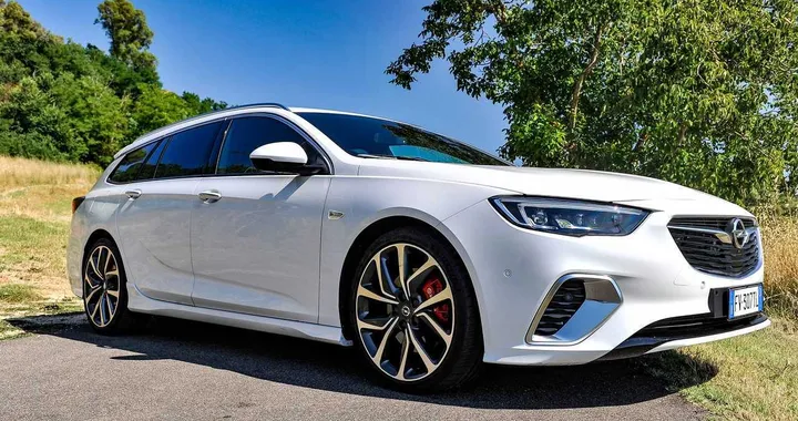 Opel Insignia GSI Sports Tourer: la video-prova