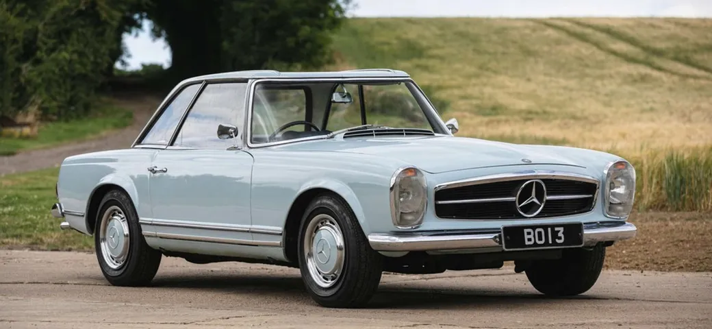 Mercedes-Benz 280 SL: l'esemplare di Stirling Moss
