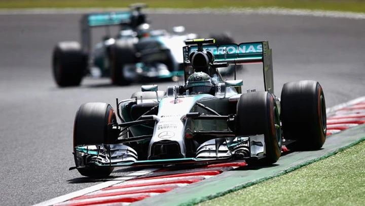 GP Giappone F1 2014: Vince Hamilton, poi Rosberg e Vettel | Grave incidente per Bianchi