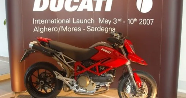 Prova Ducati Hypermotard