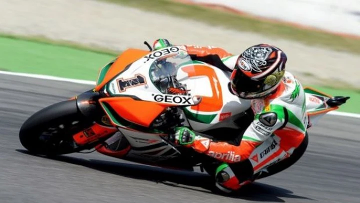 Wsbk, ad Aragon acuto di Max Biaggi. Mondiale riaperto