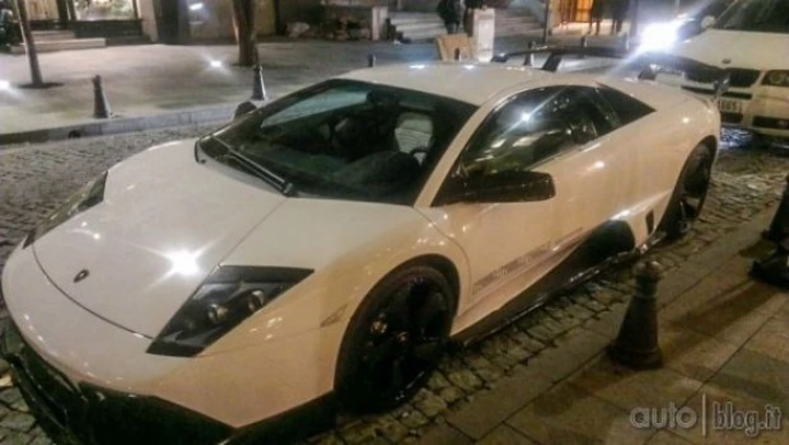 Lamborghini Murcielago LP 640-4 Versace su strada