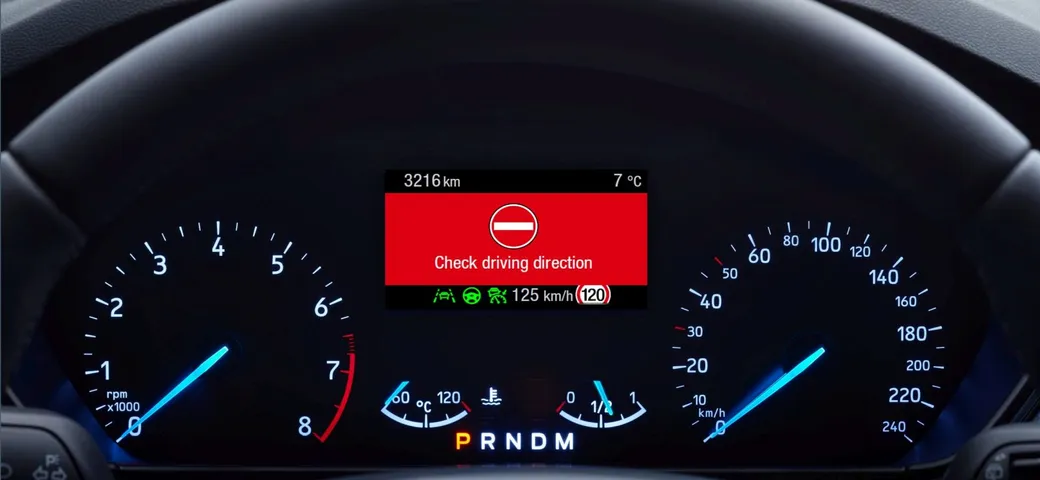 Nuova Ford Focus: il dispositivo Wrong Way Alert che previene la guida contromano
