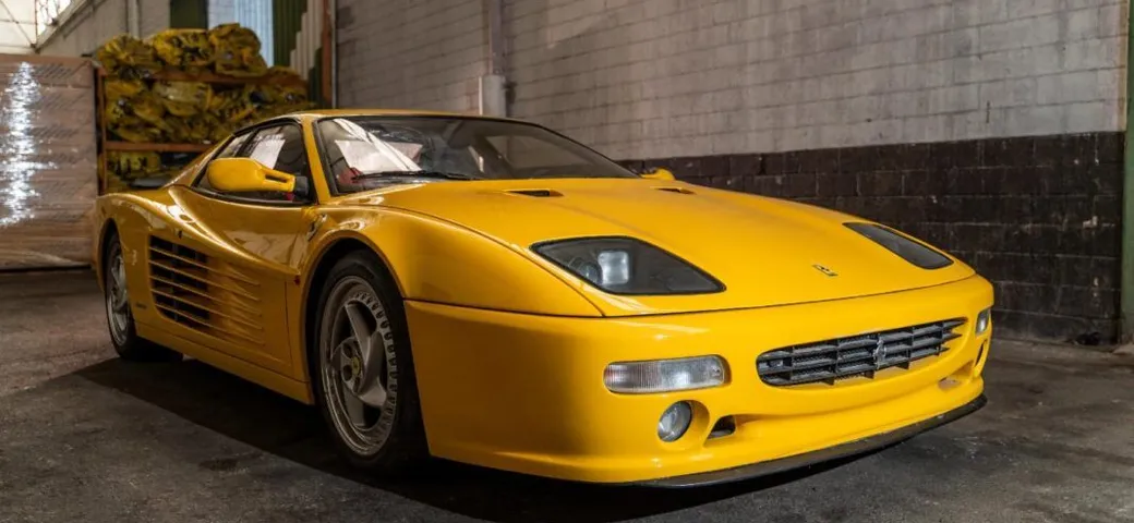 Ferrari F512TR sottratta al narcotraffico finisce a un'asta di beneficenza