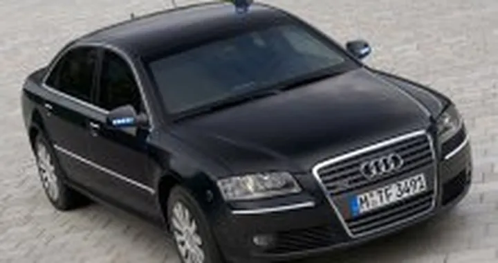 Audi A8L W12 Security: la prossima auto di  Berlusconi ?