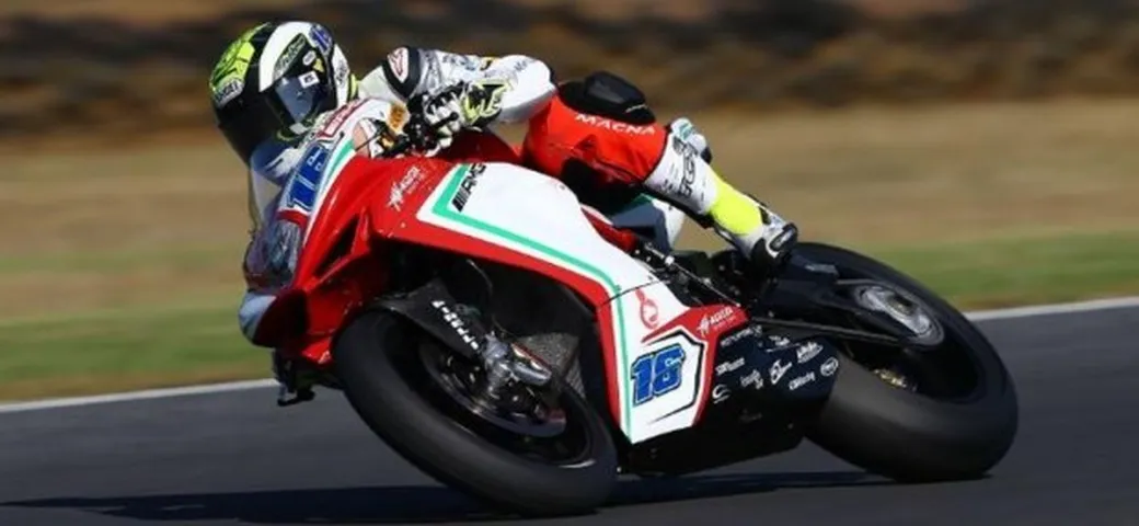 Supersport Australia 2015: doppietta MV Agusta con Cluzel e Zanetti