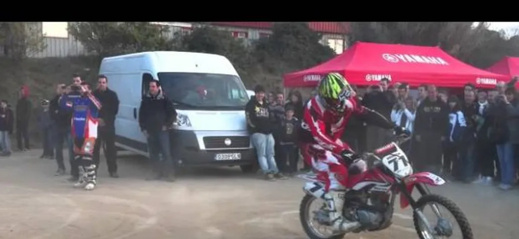 Lorenzo si diverte con il cross al TT Offroad Experience