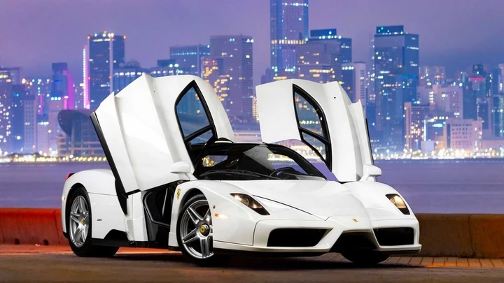 Ferrari Enzo: in vendita l'unica bianca al mondo