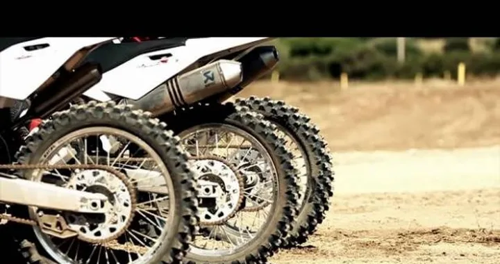 Husqvarna gamma enduro/cross 2013 /video