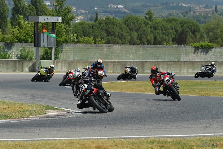 Trofeo Moto Guzzi Fast Endurance: il Team Biker’s Island si aggiudica la vittoria