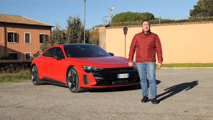 Audi e-tron GT RS: la prova su strada