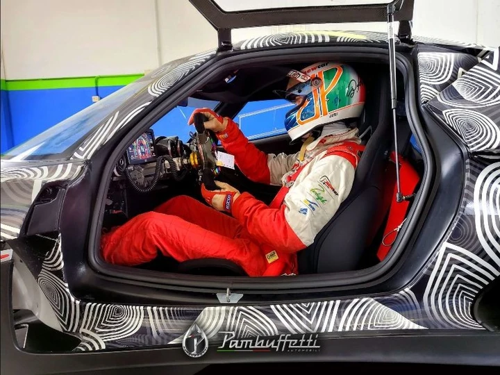 Pambuffeti PJ-01: in pista con la supercar umbra [Video]