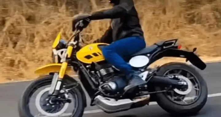 Triumph Scrambler 400 XC 2025: nuove prospettive offroad