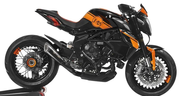 MV Agusta Dragster 800 RR per J-Ax