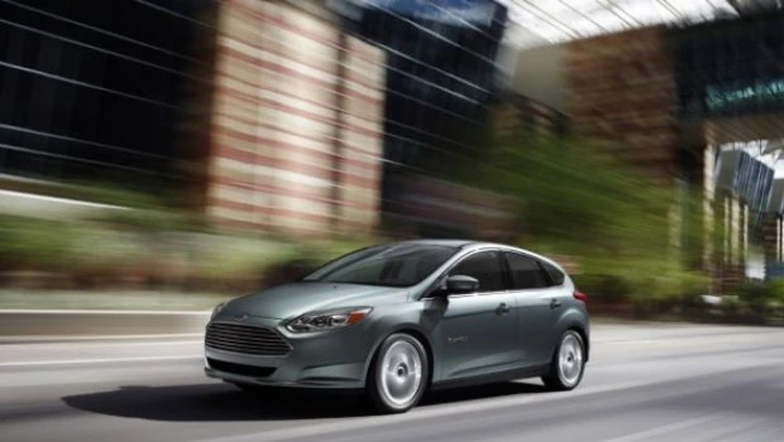 Ford: posticipato il lancio della Focus elettrica